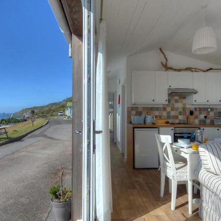 The Beach Hut Лайм-Реджис Экстерьер фото